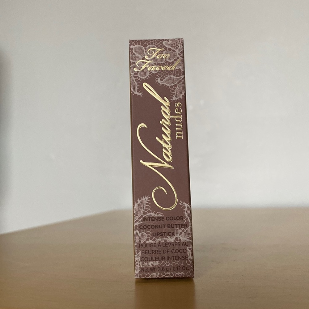 NIB Too Faced Natural Nudes Lipstick Throwin Suede - Picture 3 of 4